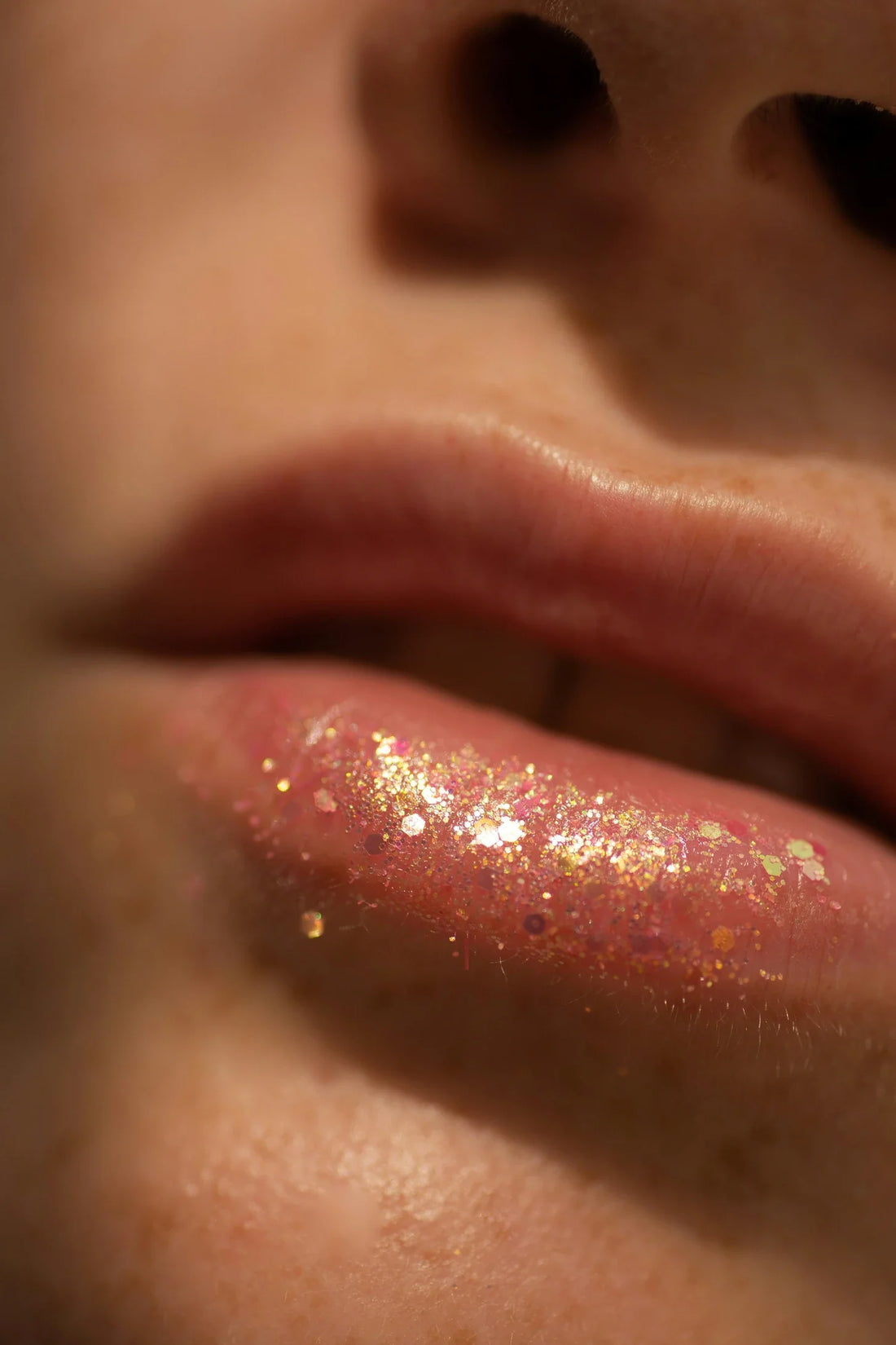 Are frosted lips cool again?